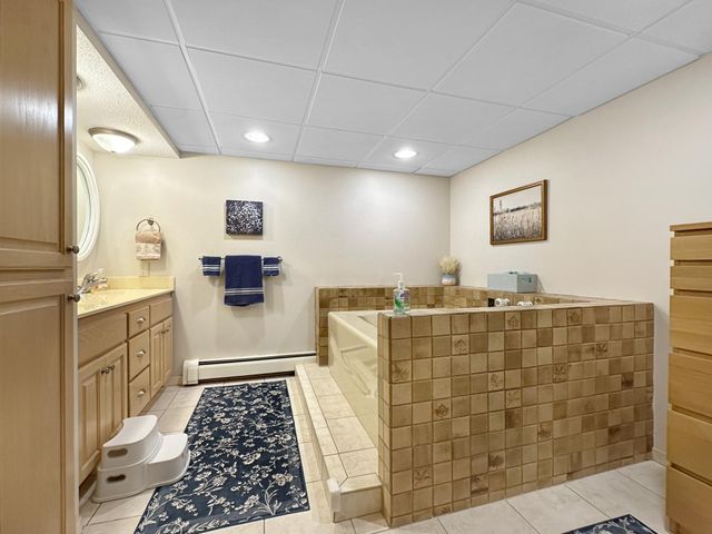 251 W Lake Street, Excelsior, MN 55331