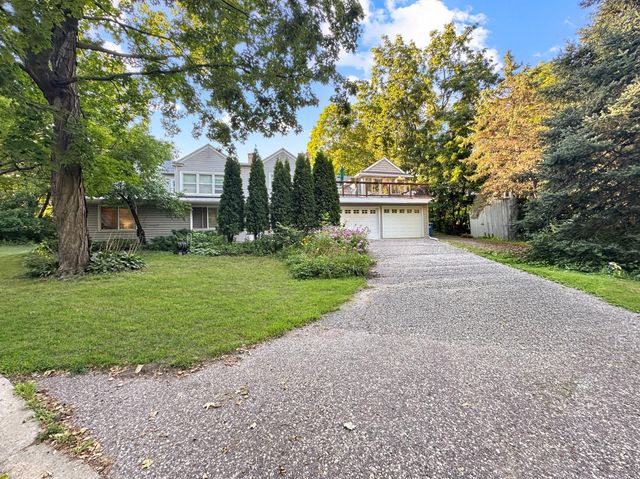 251 W Lake Street, Excelsior, MN 55331