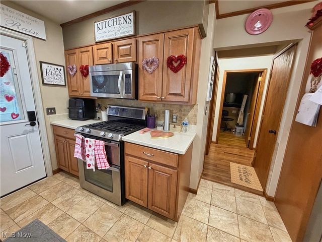 49221 S Meadowbrook Circle, East Liverpool, OH 43920