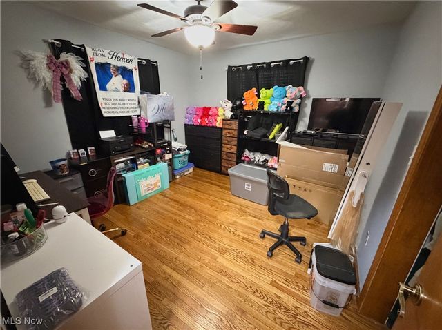 49221 S Meadowbrook Circle, East Liverpool, OH 43920