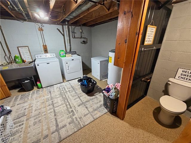 49221 S Meadowbrook Circle, East Liverpool, OH 43920