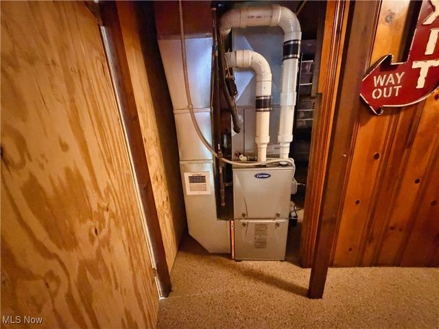 49221 S Meadowbrook Circle, East Liverpool, OH 43920