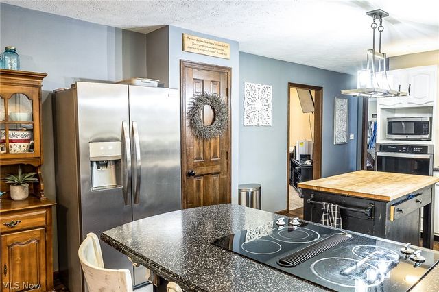 782 Windsor Drive, Mineral Wells, WV 26150