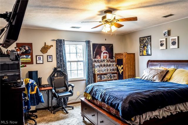 782 Windsor Drive, Mineral Wells, WV 26150