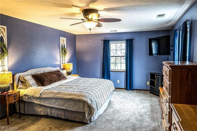 782 Windsor Drive, Mineral Wells, WV 26150