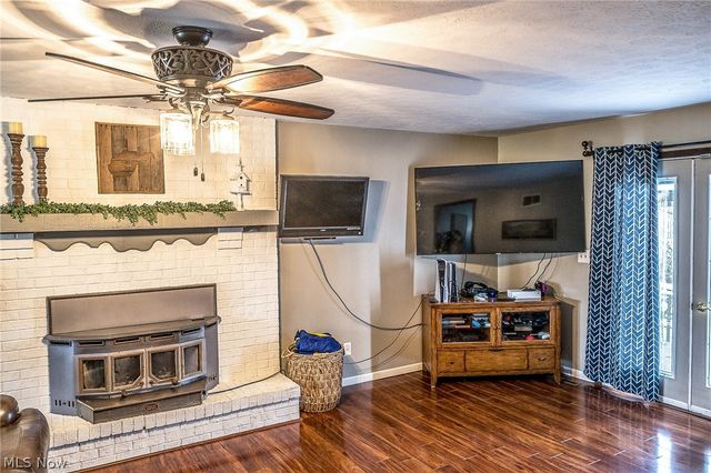 782 Windsor Drive, Mineral Wells, WV 26150