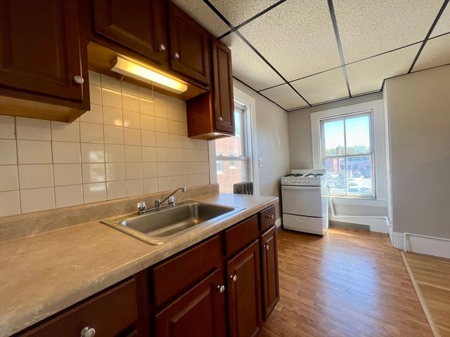 17 Sanborn D, Reading, MA 01867