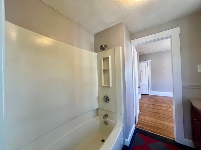 17 Sanborn D, Reading, MA 01867