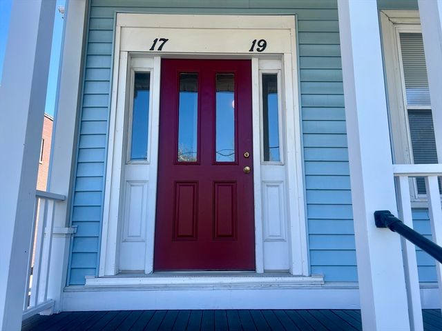 17 Sanborn D, Reading, MA 01867