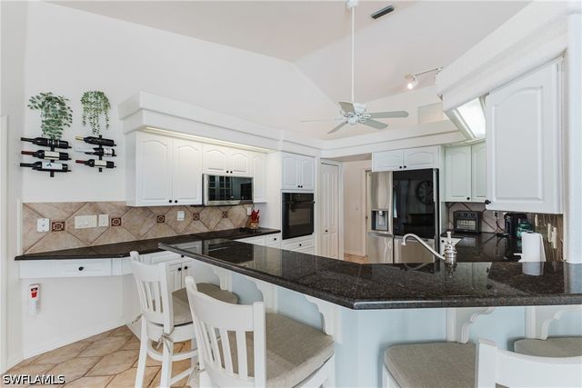 5211 SW 27th PL, Cape Coral, FL 33914
