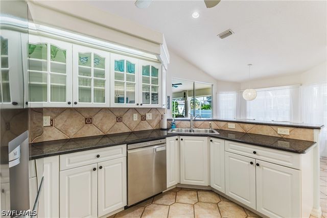 5211 SW 27th PL, Cape Coral, FL 33914