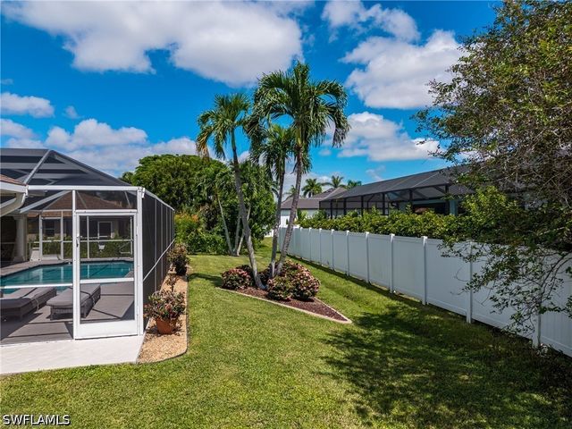 5211 SW 27th PL, Cape Coral, FL 33914