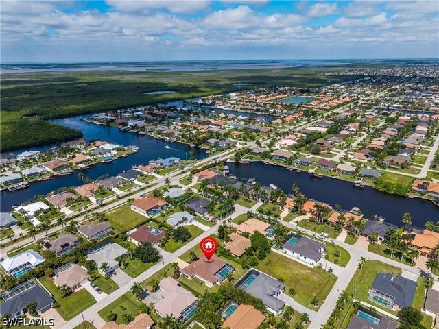 5211 SW 27th PL, Cape Coral, FL 33914
