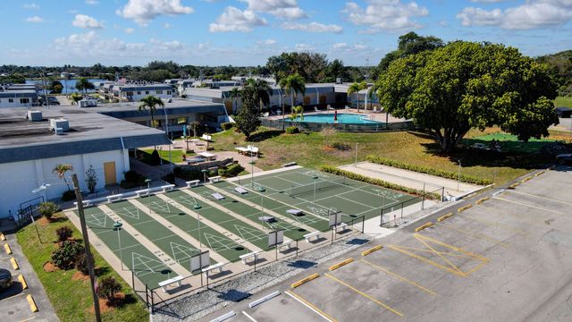 2840 Cynthia Lane 203, Lake Worth Beach, FL 33461