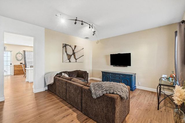 510 NW 24th Avenue, Boynton Beach, FL 33426