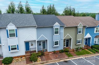 617 College Avenue SW, Lenoir, NC 28645