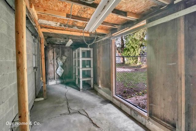1737 Newberry Street, Saginaw, MI 48602
