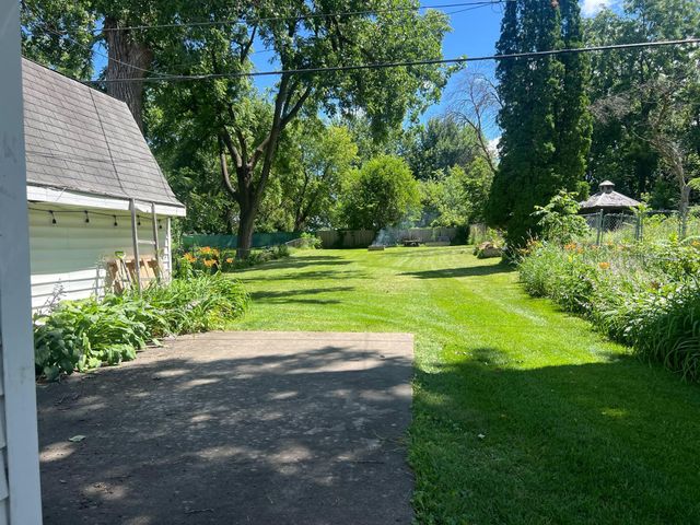 1856 Flandrau Street, Maplewood, MN 55109