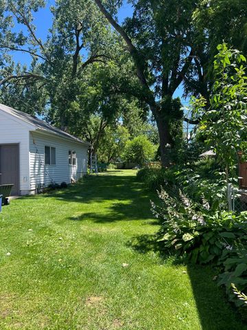 1856 Flandrau Street, Maplewood, MN 55109