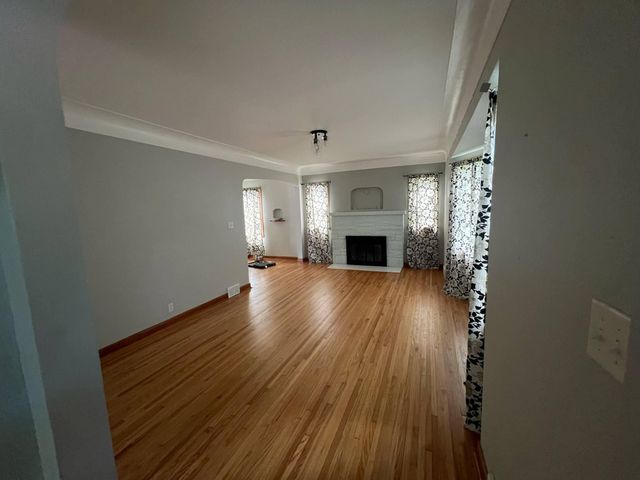 1856 Flandrau Street, Maplewood, MN 55109