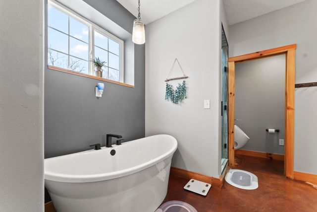 217 Victory Lane Lane, Niangua, MO 65713