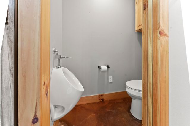 217 Victory Lane Lane, Niangua, MO 65713