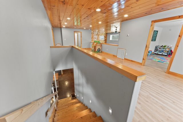 217 Victory Lane Lane, Niangua, MO 65713