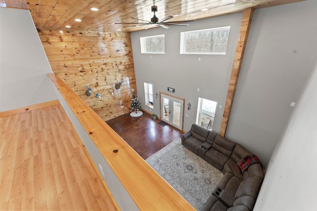 217 Victory Lane Lane, Niangua, MO 65713