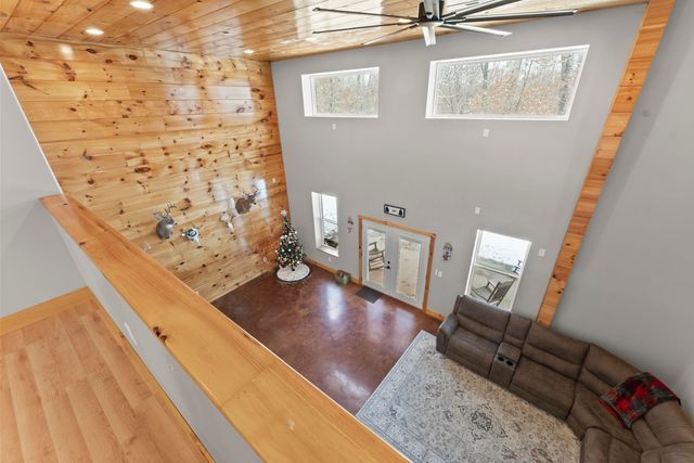 217 Victory Lane Lane, Niangua, MO 65713