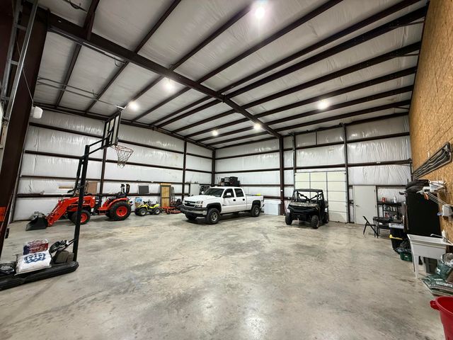 217 Victory Lane Lane, Niangua, MO 65713