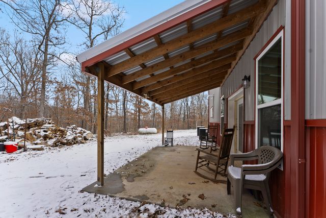 217 Victory Lane Lane, Niangua, MO 65713