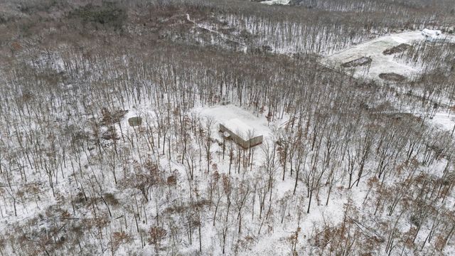 217 Victory Lane Lane, Niangua, MO 65713