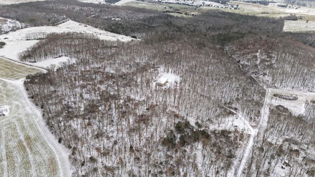 217 Victory Lane Lane, Niangua, MO 65713