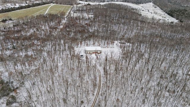 217 Victory Lane Lane, Niangua, MO 65713