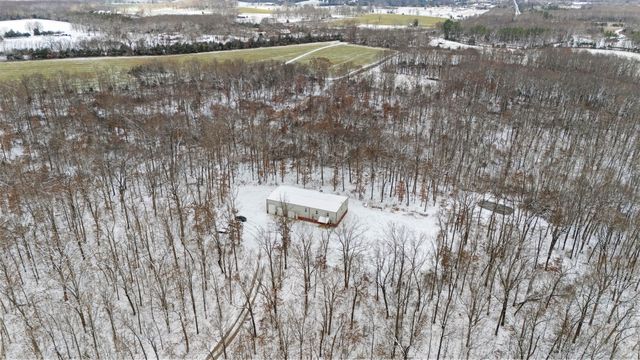 217 Victory Lane Lane, Niangua, MO 65713