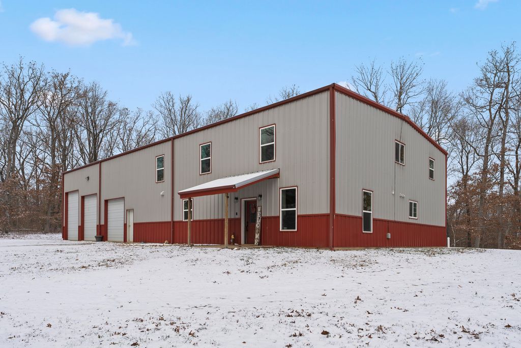 217 Victory Lane Lane, Niangua, MO 65713