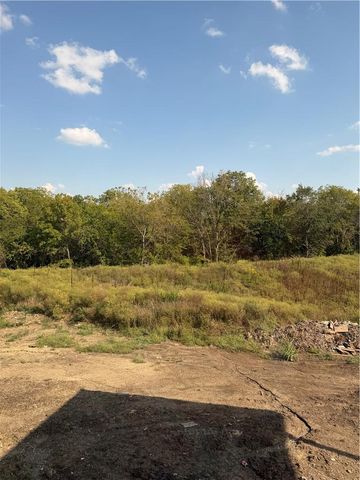831 Reed Drive, Raymore, MO 64083