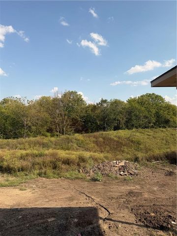 831 Reed Drive, Raymore, MO 64083