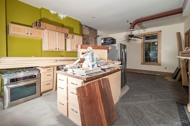 818 Livingston Street, Cincinnati, OH 45214