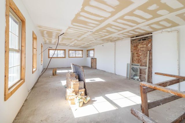 818 Livingston Street, Cincinnati, OH 45214