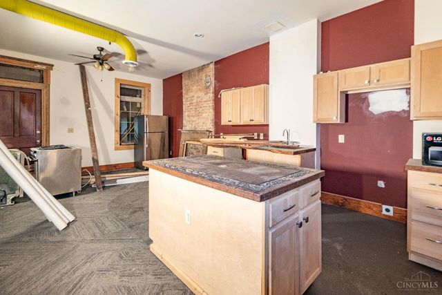 818 Livingston Street, Cincinnati, OH 45214