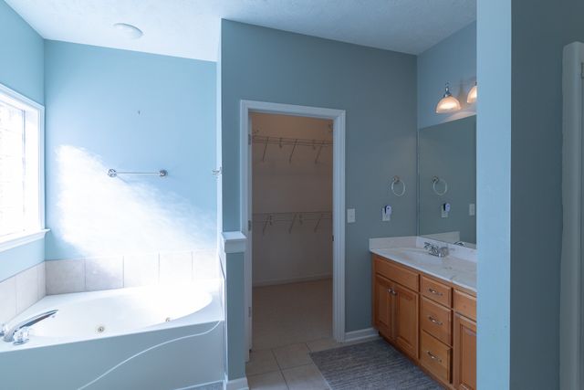 2529 Keegan Dr, Murfreesboro, TN 37130