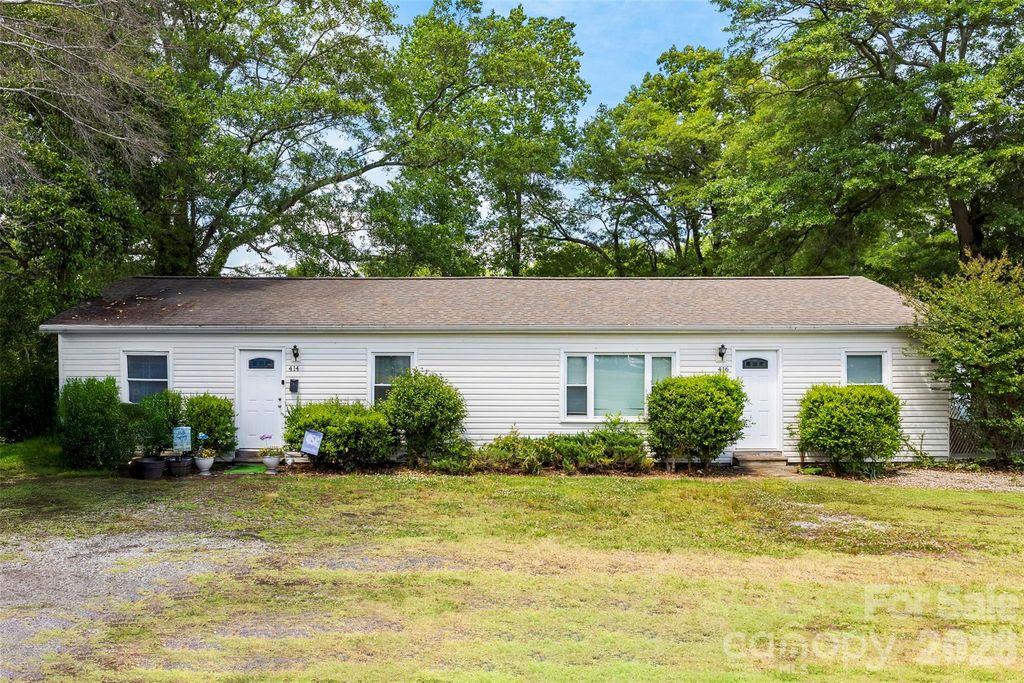 414 E Wilkins Street, Dallas, NC 28034