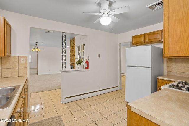 949 Route 206, Bordentown, NJ 08505
