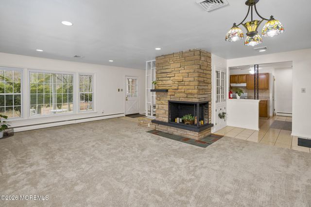 949 Route 206, Bordentown, NJ 08505