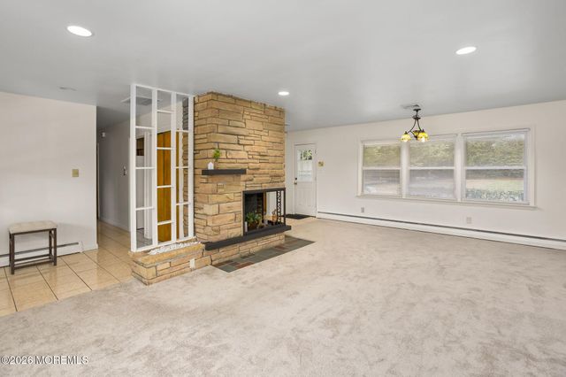 949 Route 206, Bordentown, NJ 08505