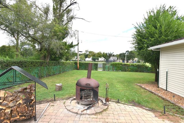 210 E MYRICK Avenue, Addison, IL 60101