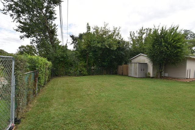 210 E MYRICK Avenue, Addison, IL 60101