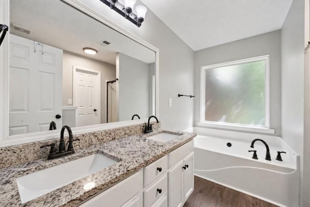 815 Sterling Place, Monroe, GA 30656