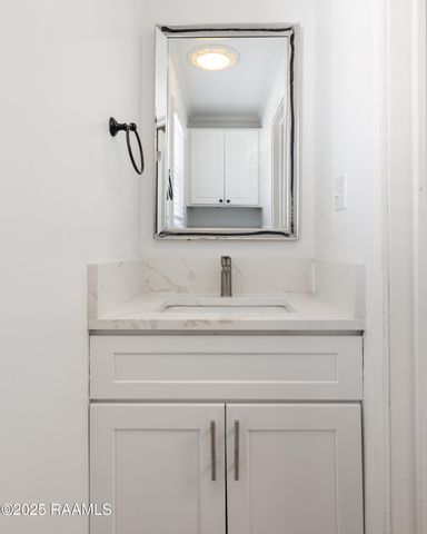 102 Kent Circle, Lafayette, LA 70508